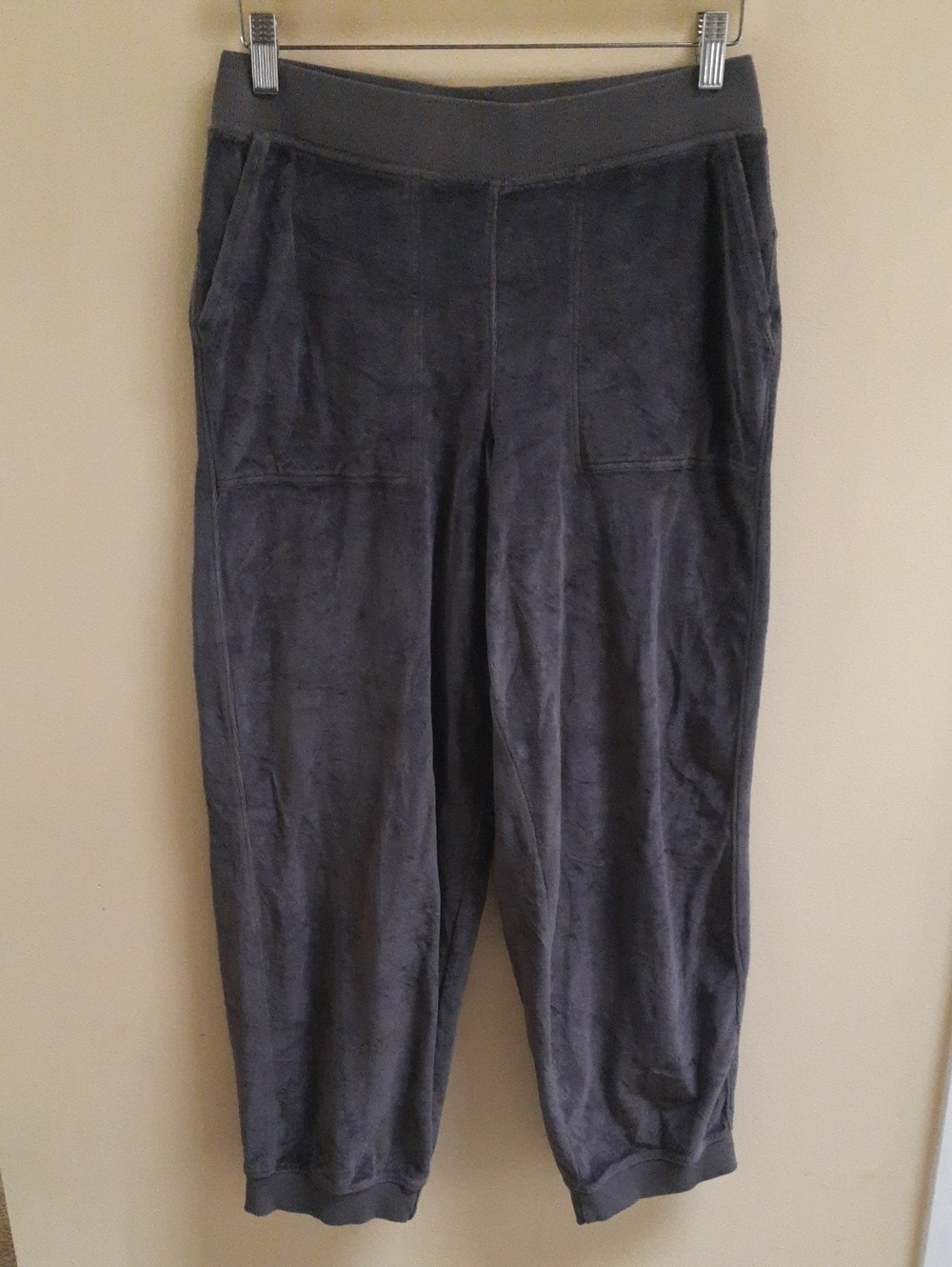 Pact 100% Organic Cotton Charcoal Gray Velour Joggers - Picture 6 of 7